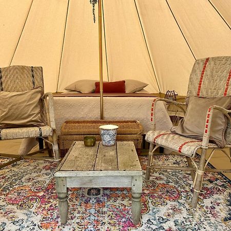 Chambre Au Jardin Tente De Charme Eguzon-Chantome Exteriör bild
