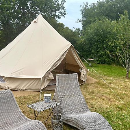 Chambre Au Jardin Tente De Charme Eguzon-Chantome Exteriör bild